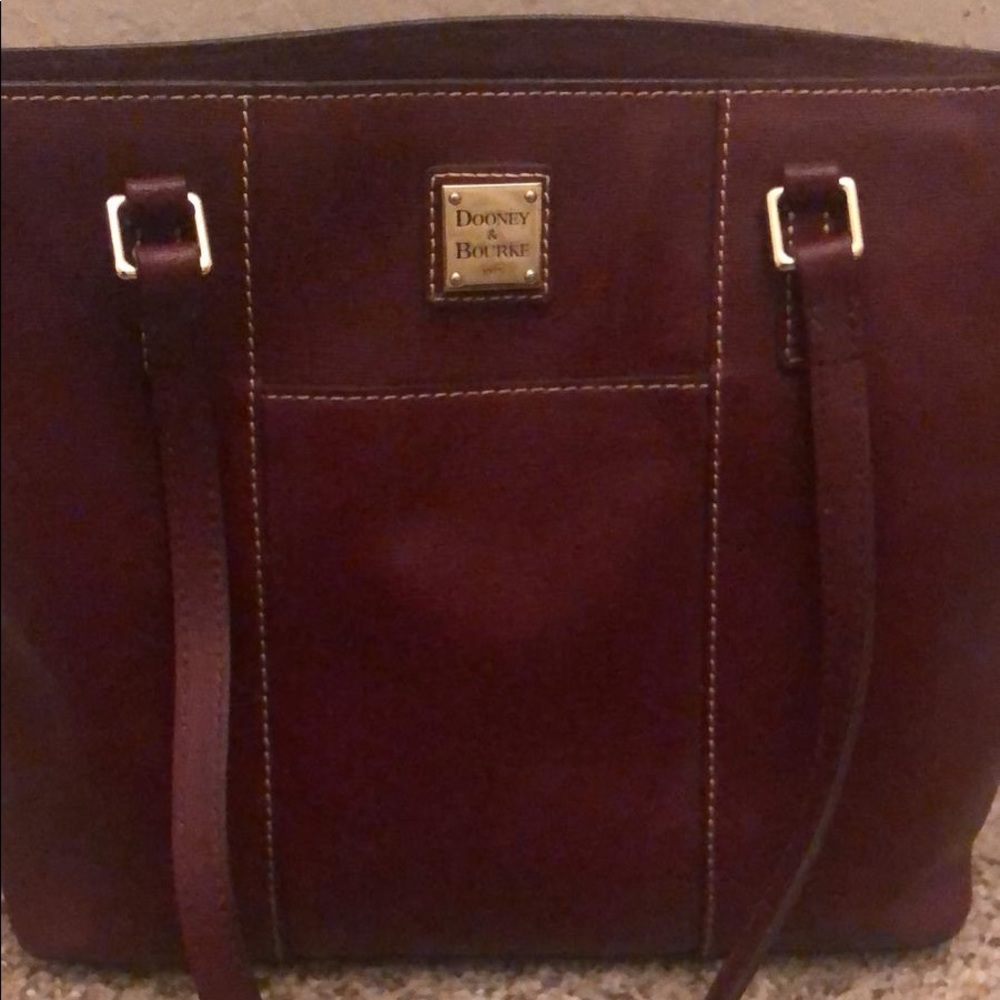Dooney & Bourke Bag